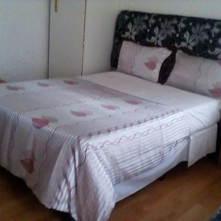 Guest House Macauly Johannesburg Ngoại thất bức ảnh